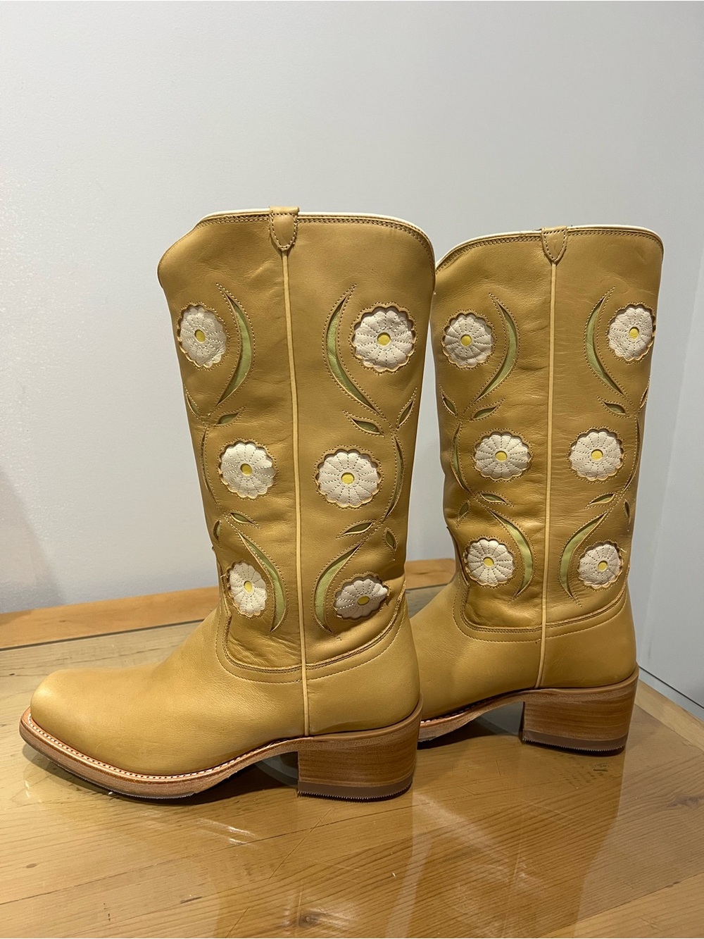Tecovas The Charlie Bloom Floral Pale Yellow Western Boots Gold US 9.5